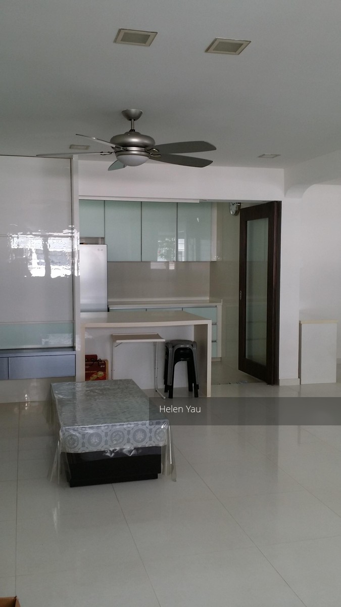 Blk 404 Jurong West Street 42 (Jurong West), HDB Executive #109237662